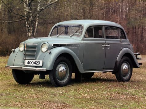 Russian cars, Moskvich car, HD Wallpaper | Rare Gallery