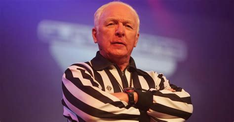 Gladiators iconic referee John Anderson 'looks great for 92' in clip ...