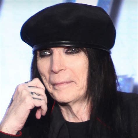 M Tley Cr E Guitarist Mick Mars Miriamroberto