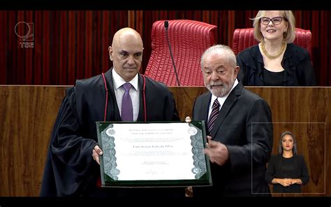 AO VIVO Acompanhe a cerimônia da diplomação de LULA