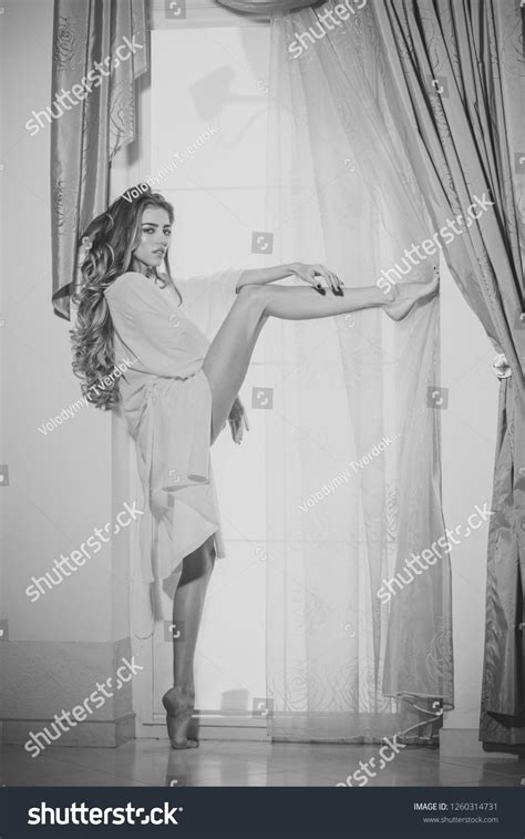 Sexy Nude Woman Long Hair Raises Stock Photo 1260314731 Shutterstock