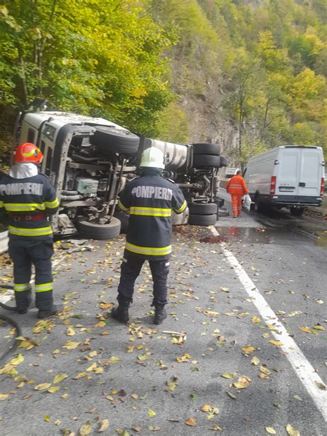 B Rbat De De Ani Implicat N Accidentul Rutier Din Defileul Jiului