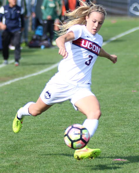 Photos Wsoc Usf Bulls Uconn Huskies The Uconn Blog