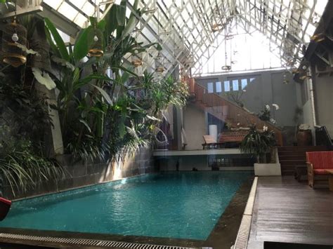 rumah stroberi bandung restaurant reviews  phone number