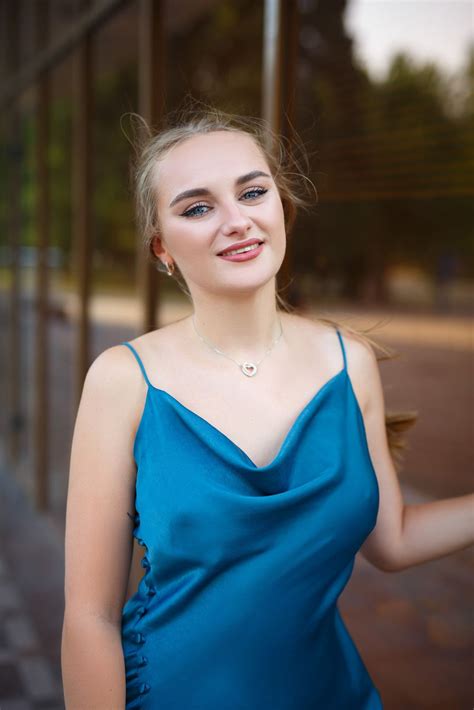 Id 97842 Anna From Zaporozhye Ukraine 22 Years Old Blonde Blue Eyes