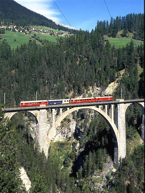 Rhb Ew Vi Extrazug F R Rh Tia Incomong Von Filisur Nach Davos