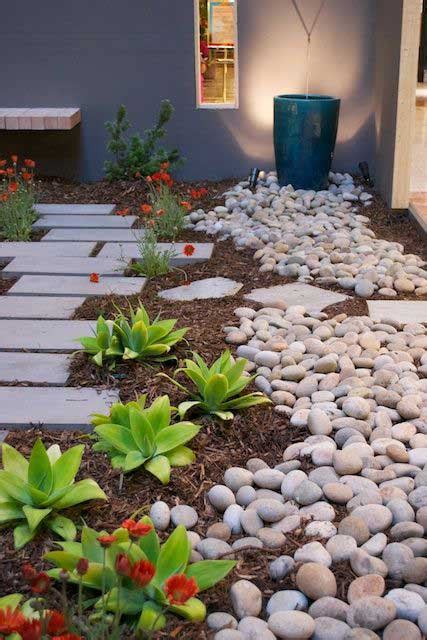 32 Stunning Low Water Landscaping Ideas For Your Garden