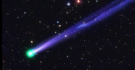 This comet will zoom by Earth on New Year's Eve - CBS News