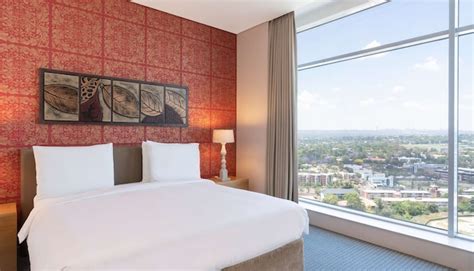 Hotel Rooms & Suites - Radisson Blu Sandton, Johannesburg