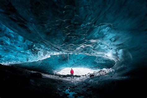 Ice Cave Tour - Explore natural Ice caves in Iceland