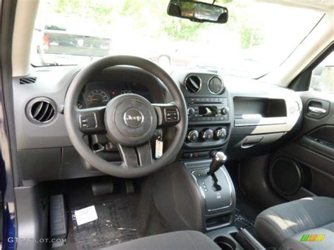 2016 Jeep Patriot Sport Interior Color Photos | GTCarLot.com