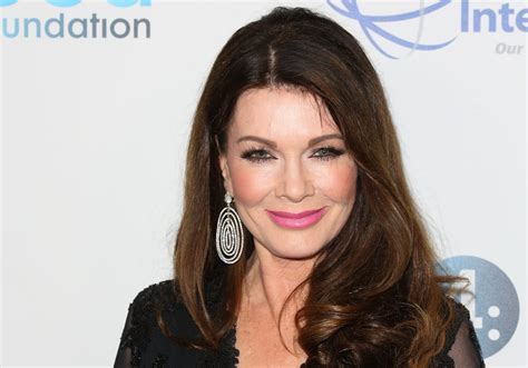 What Plastic Surgery Has Lisa Vanderpump Done? - Plastic Surgery Bio