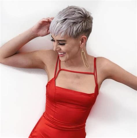 58 Hottest Shaved Side Short Pixie Haircuts Ideas For Woman In 2019