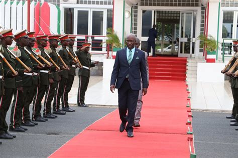 Bureau du Premier Ministre on Twitter Burundi départ à l Aéroport