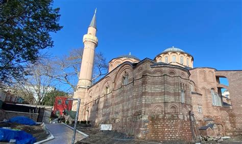 Ayasofya Gibi M Zeden Camiye Evrilmi Ti Kariye Camii Nin Ibadete