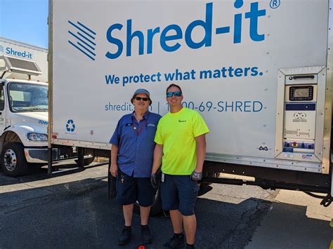 Community members thank the middendorf funeral home ft wright staff 31