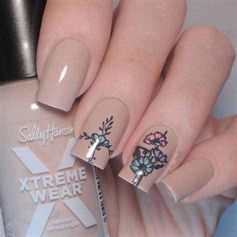 Swatches Nail Art Stamping en Instagram Нюдовый оттенок Nifty Nude из коллекции