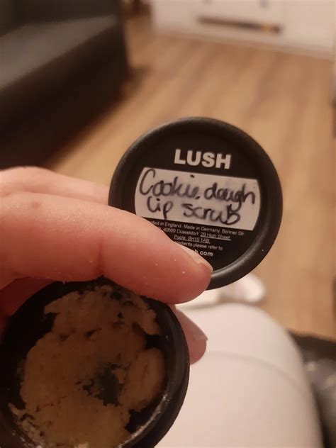 Cookie Dough Lipscrub Lush Eetbare Lip Scrub 😋😍 We Are Eves