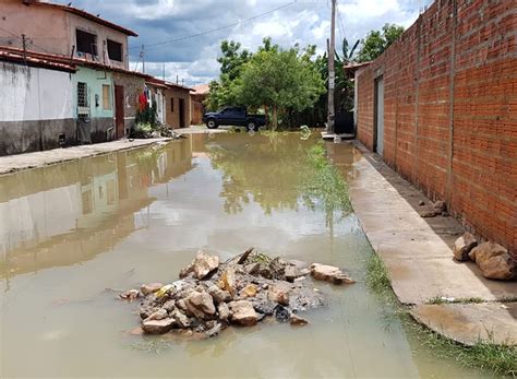 Forte Chuva Em Teresina Deixa Ruas E Casas Alagadas Em V Rios Bairros