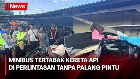 Minibus Tertabrak KA Di Perlintasan Tanpa Palang Pintu Di Tebingtinggi