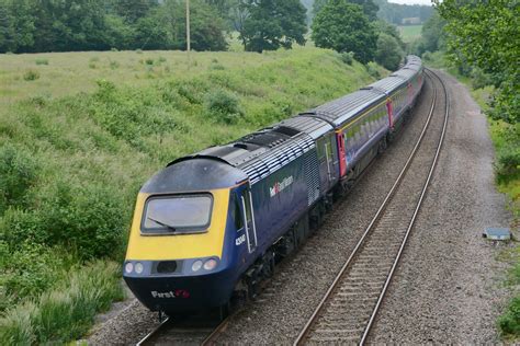 Gwr Hst Gwr Hst With Class 43 No 43040 Climbs Whiteball O Flickr