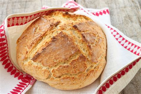 Traditional Irish Soda Bread Recipe Only 4 Ingredients