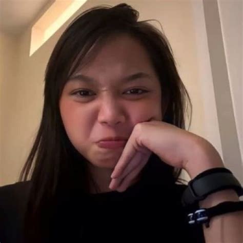 Bini Gwen Icon Pretty Brunette Gwen Pop Posters