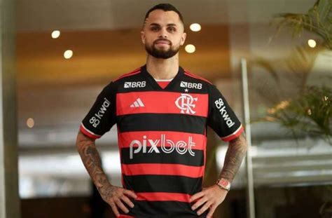 Flamengo Anuncia Retorno De Michael