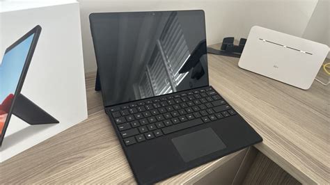 MICROSOFT Surface Pro X SSD 256GB 16 GB RAM