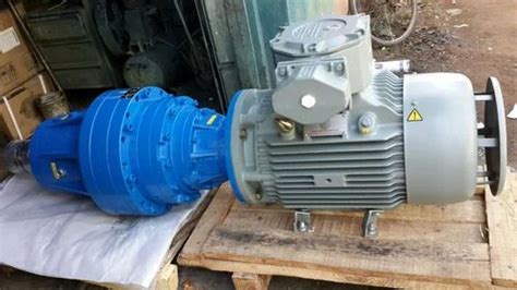 Pec Hp To Hp Helical High Reduction Gearboxes For Industrial