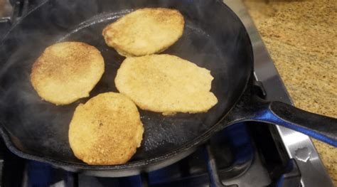 Old Time Johnny Cakes With Rustlin Rob S Whole Grain Yellow Cornmeal