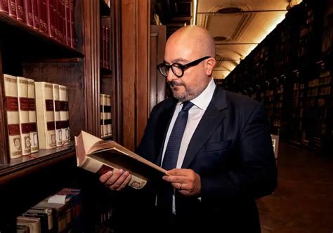 Gennaro Sangiuliano ministro de Cultura de Italia La hegemonía