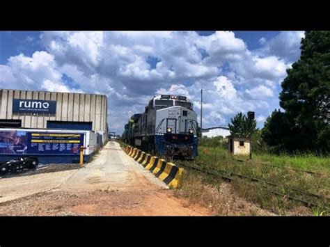 Dupla De Dash Rumo Brado No Trem Vazio Containers Da Klabin