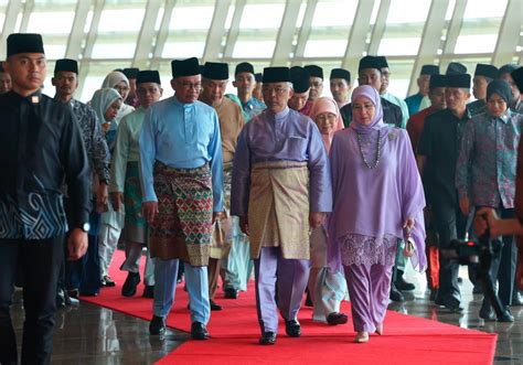 Lively Maulidur Rasul Celebration Nationwide With Parades Selawat