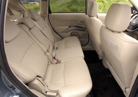 Mitsubishi Outlander Rear Seats Interior Photo Mitsubishi  Flickr