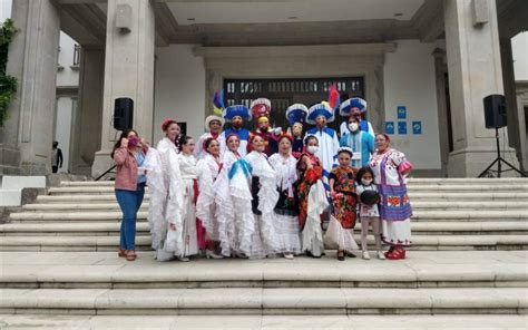 Dinastía Folklórica presenta la danza morelense en Los Pinos El Sol