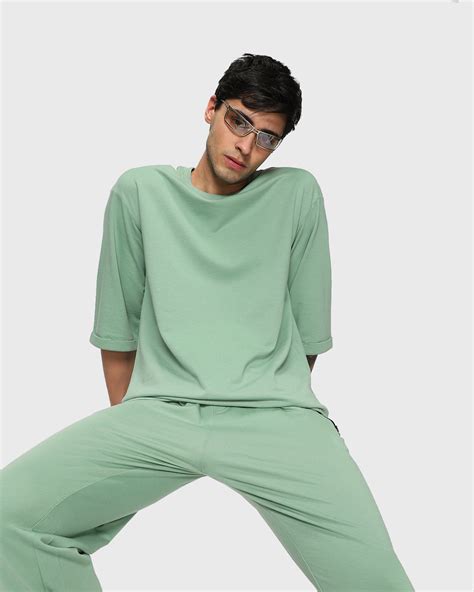 Buy Mens Green Super Loose Fit T Shirt Online At Bewakoof