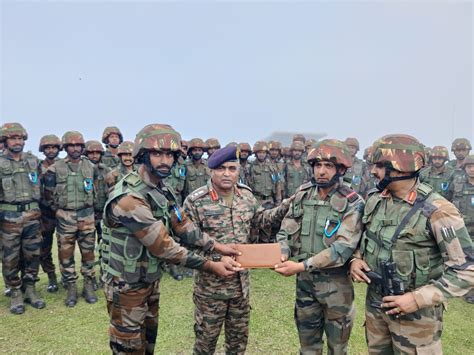 Army Chief Gen Manoj Pande Visits Forward Areas Along LoC Early Post