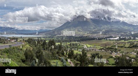 Lake San Pablo Ecuador Stock Photo Alamy