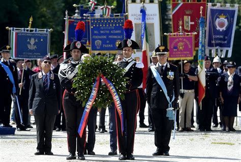 Parma La Festa Dellarma Dei Carabinieri Nel Parco Ducale Foto La