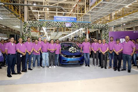 Tata Motors Hits Milestone Millionth Car Rolls Out From Gujarat S