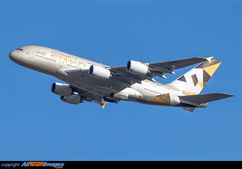 Airbus A Etihad Airways A Aph Airteamimages