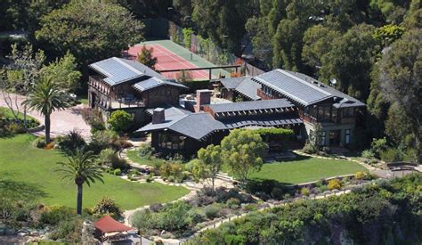 Aerial View Of Julia Roberts Home In Malibu Los Angeles California