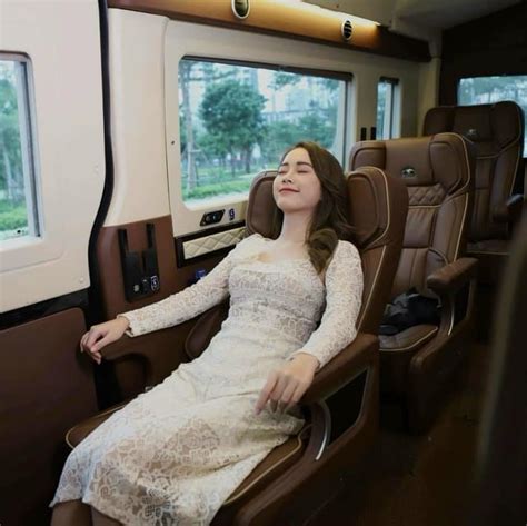 Luxury Bus From Hanoi To Ha Long Bay