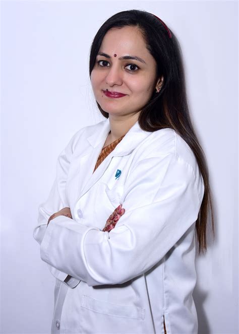 Dr Rupali Goyal Obstetrician And Gynecologist In Noida Apollo Hospitals Delhi