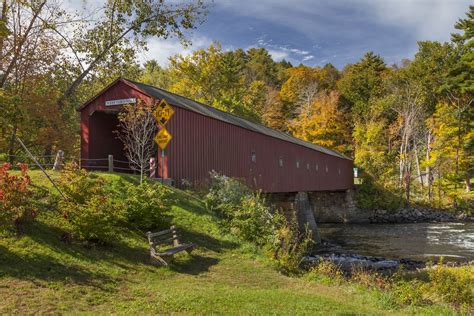 Connecticut Fall Foliage Driving Tours