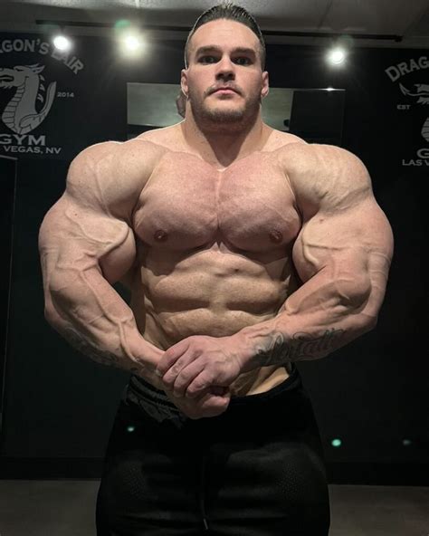 Nick Walkers His Top Supplements And Preparations For The New