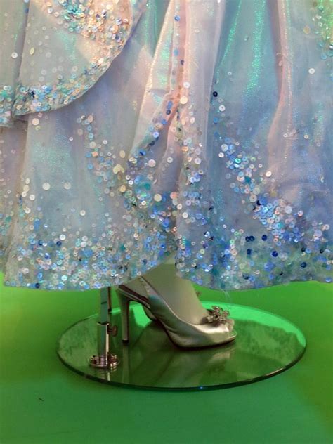 Glinda's 'bubble dress' from Wicked the Musical | Bubble dress, Wicked ...