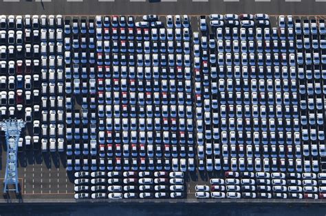 23年自動車輸出、442万台 中国が日本を抜き初の世界首位 毎日新聞