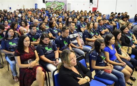 Emo O Marca Formatura Dos Alunos Que Estudaram No Barco Escola Sama Ma